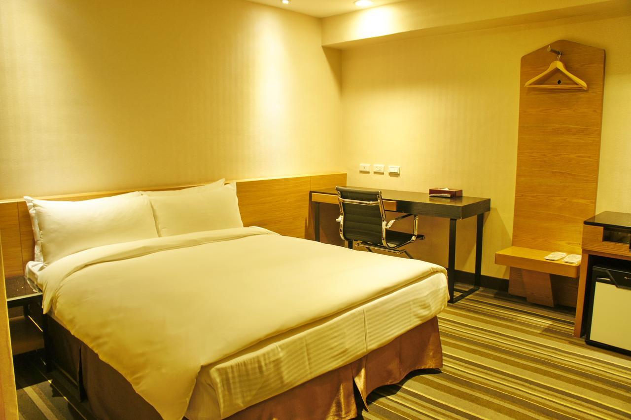 Country Garden Hotel Цзяї Екстер'єр фото