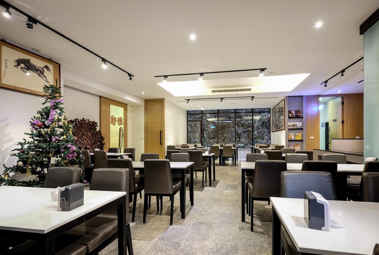 Country Garden Hotel Цзяї Екстер'єр фото